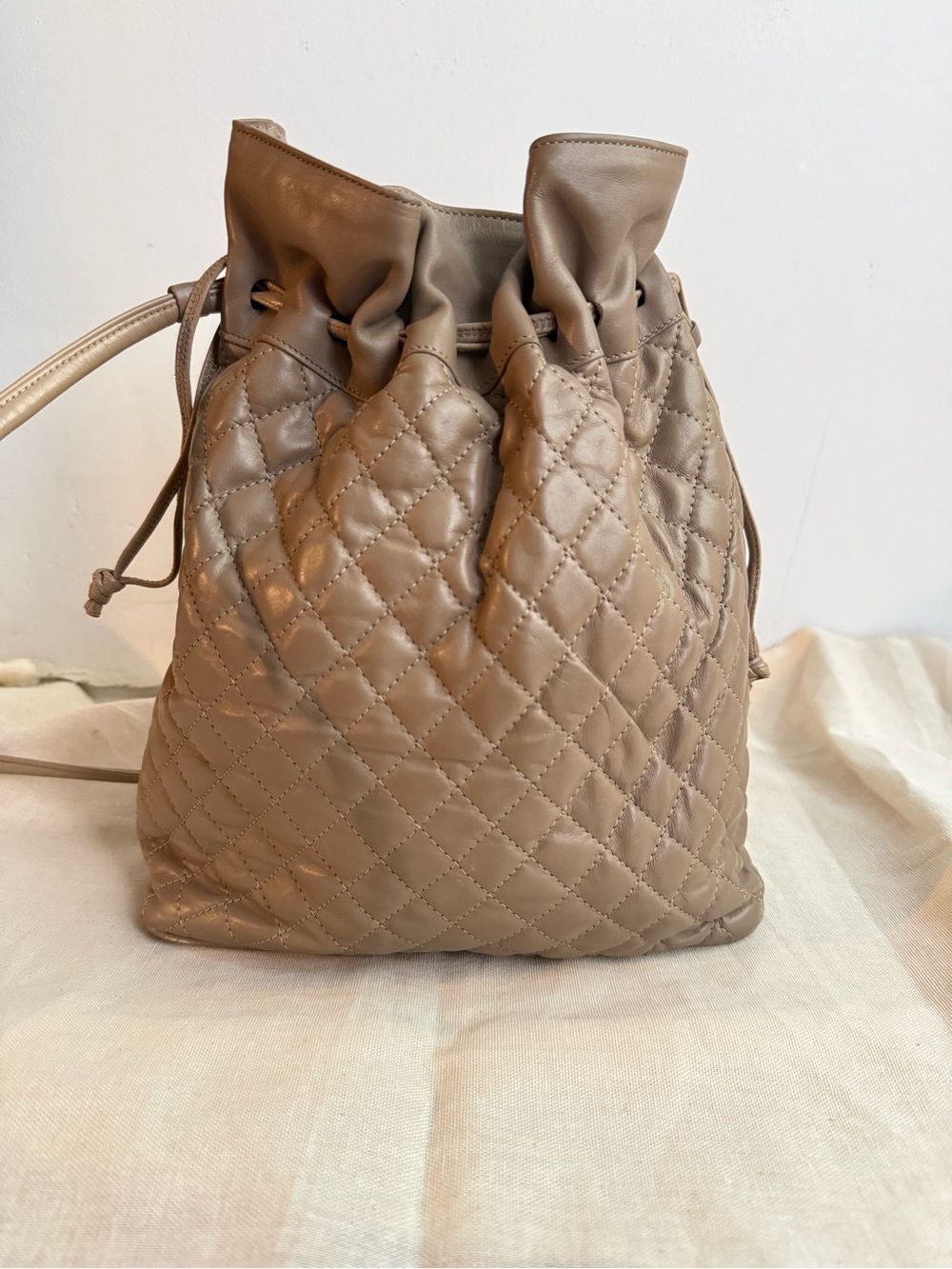 Vintage Morris Moskowitz Quilted Leather Bucket Bag Taupe Deadstock Quiet Luxury